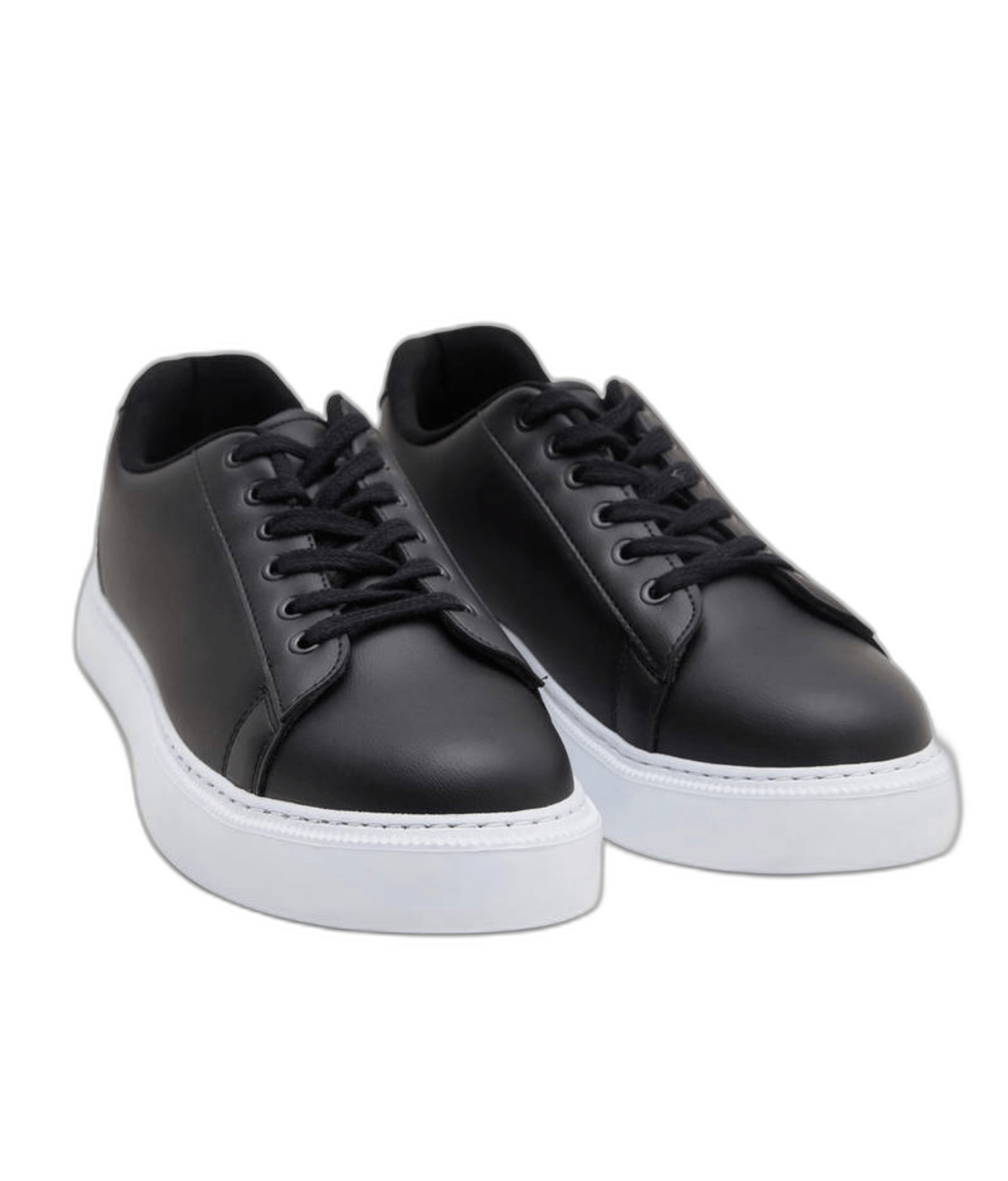 Gerçekçi ayakkabı görseli